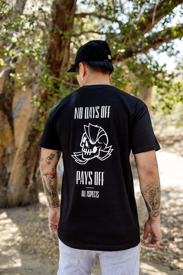 No Days Off Tee - Black